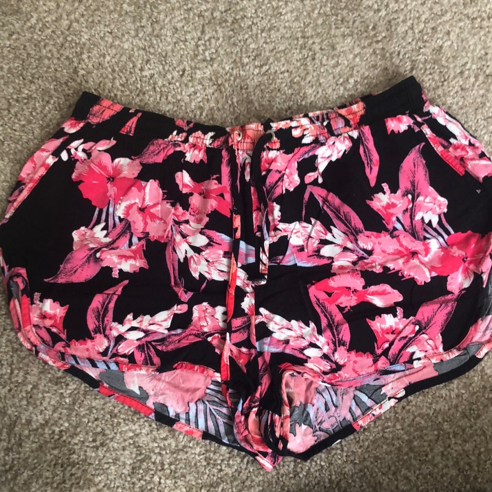relaxed shorts